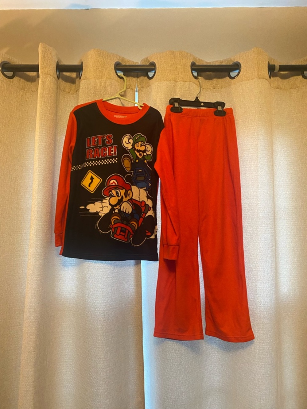 Super Mario Size 8 'Let's Race' Red Long-Sleeve Kids Pajama Set!